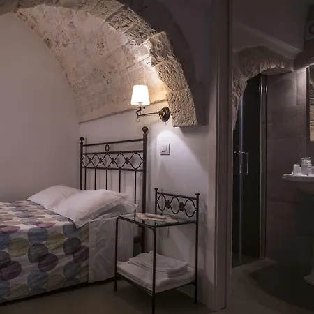 فندق مبيت وإفطار Terrazza Sui Trulli 3*